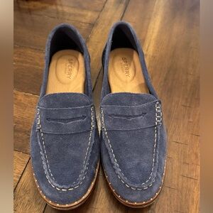 Sperry Women’s Blue Suede Loafers
